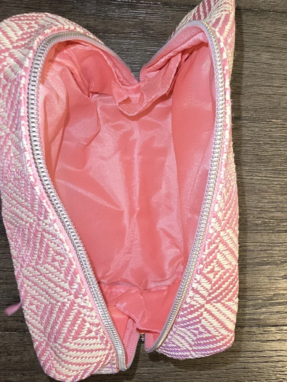 Its Judy Time Pink/white Woven Cosmetic Bag